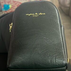 Women’s sling  bag